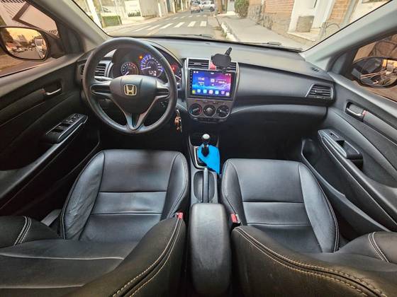 HONDA CITY 1.5 LX 16V FLEX 4P MANUAL HONDA CITY 1.5 LX 16V FLEX 4P MANUAL